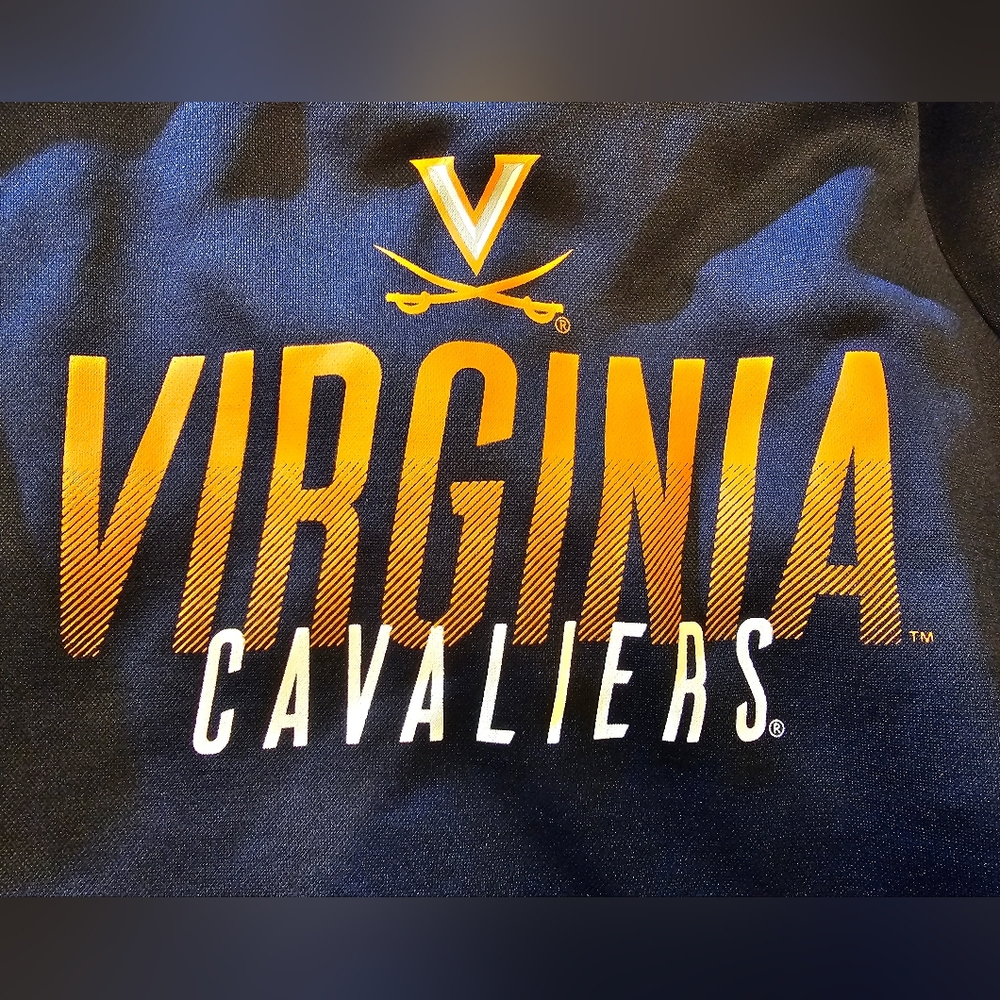 NWT Virginia Caveliers kids hoodie. Size:S (6/7)